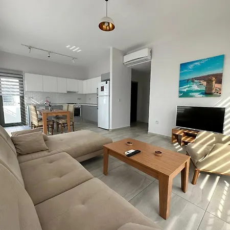 Апартаменты Kibris Town House Menekse