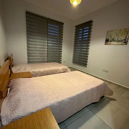 Апартаменты Kibris Town House Menekse *