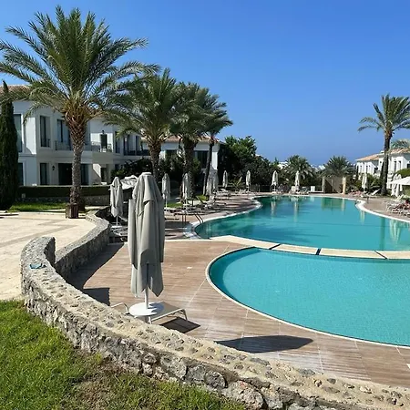 Kibris Town House Menekse Aglantzia