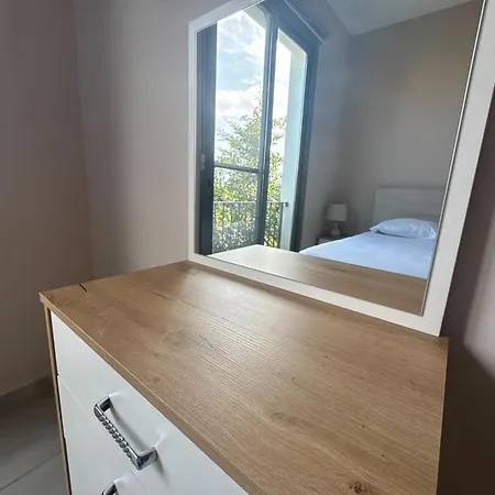Kibris Town House Menekse Aglantzia