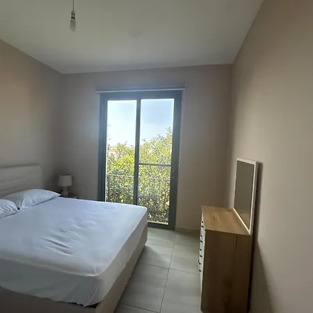 Kibris Town House Menekse *