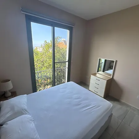 Kibris Town House Menekse * Aglantzia