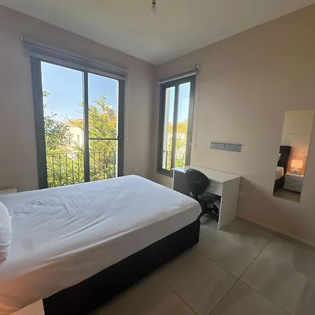 Апартаменты Kibris Town House Menekse *