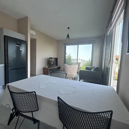 Kibris Town House Menekse Aglantzia