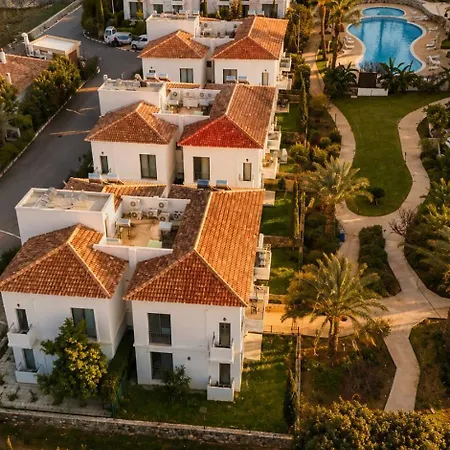 Kibris Town House Menekse Apartament *